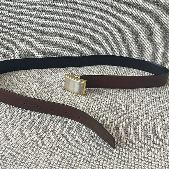 Yves Saint Laurent Black and Gold Leather Belt - Picture 8 of 16